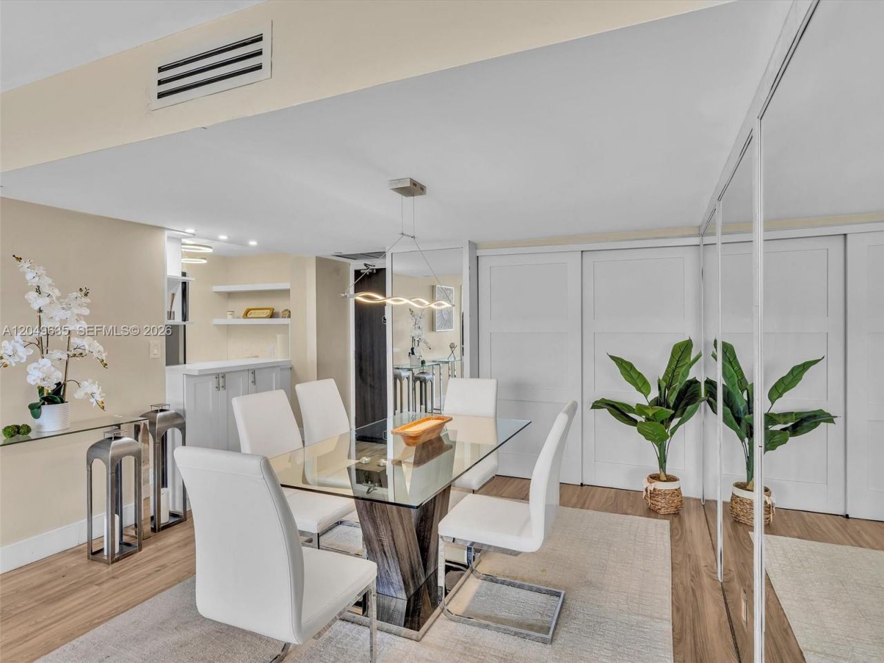 20301 W Country Club Dr , Unit 622, Aventura, FL 33180 Photo