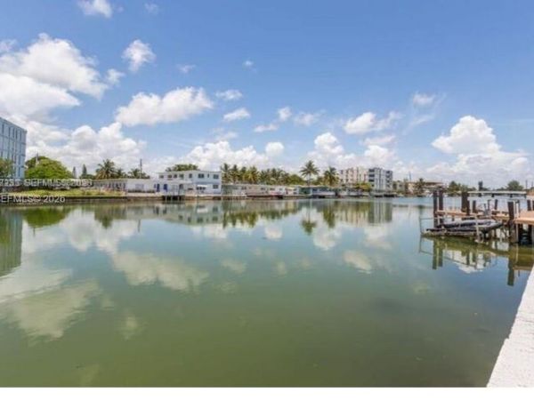 8210 Byron Ave , Unit 9, Miami Beach, FL 33141
