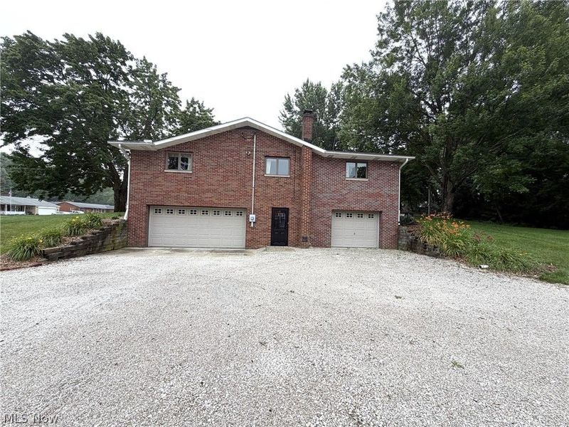 1157 Glenview Drive, Mogadore, OH 44260 Photo 2