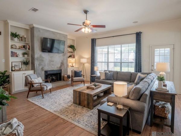 6215 Destrehan Dr, Baton Rouge, LA 70820