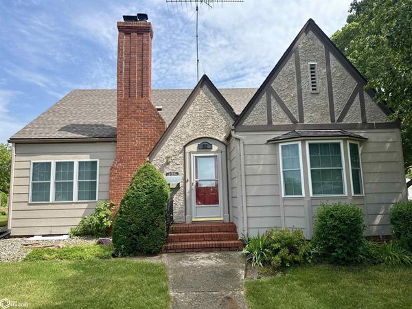 812 Chicago Street, Audubon, IA 50025