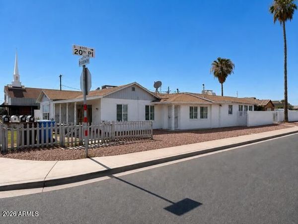 2014 E BROADWAY Road, Phoenix, AZ 85040