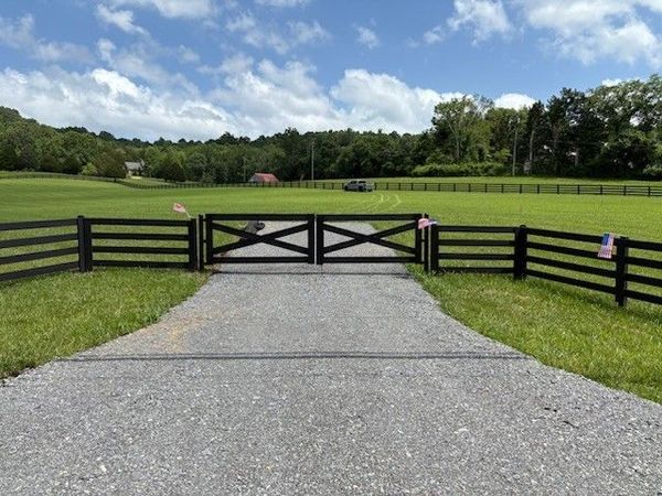 9157 Highway 100 , Nashville, TN 37221