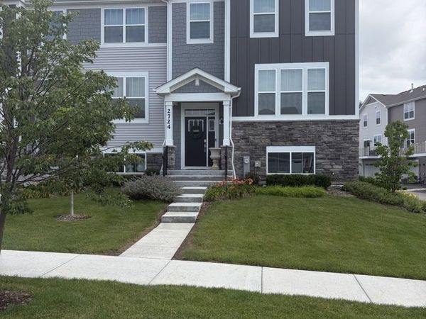 2724 Fieldcrest Drive , Unit 3106, Mundelein, IL 60060