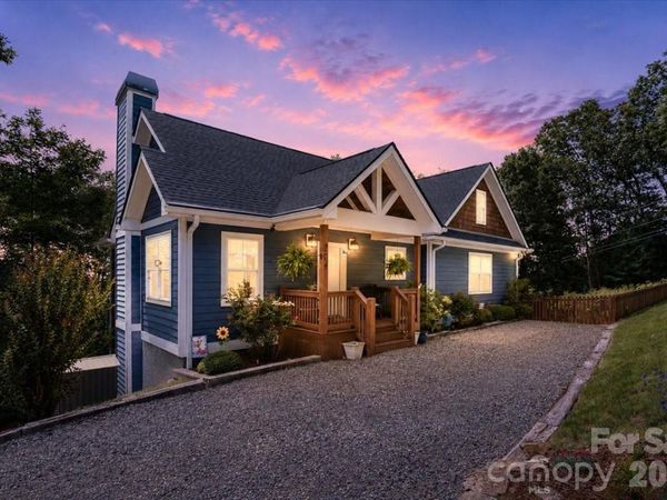 204 Mostert Drive, Asheville, NC 28804