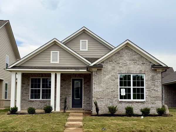 10254 LOUANNE DR, Collierville, TN 38017