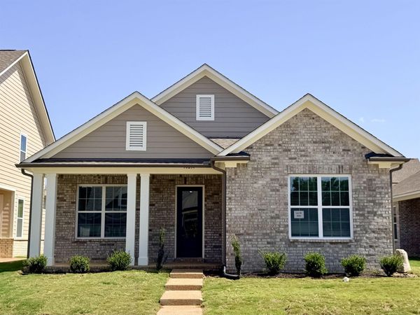 10254 LOUANNE DR, Collierville, TN 38017