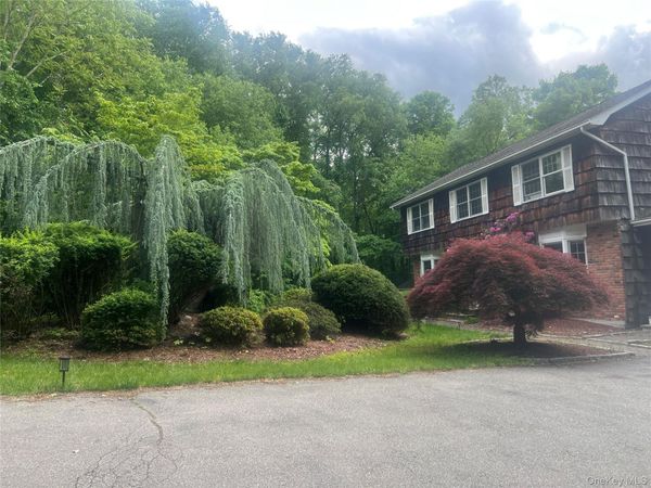 17 Birch Hill , Putnam Valley, NY 10579