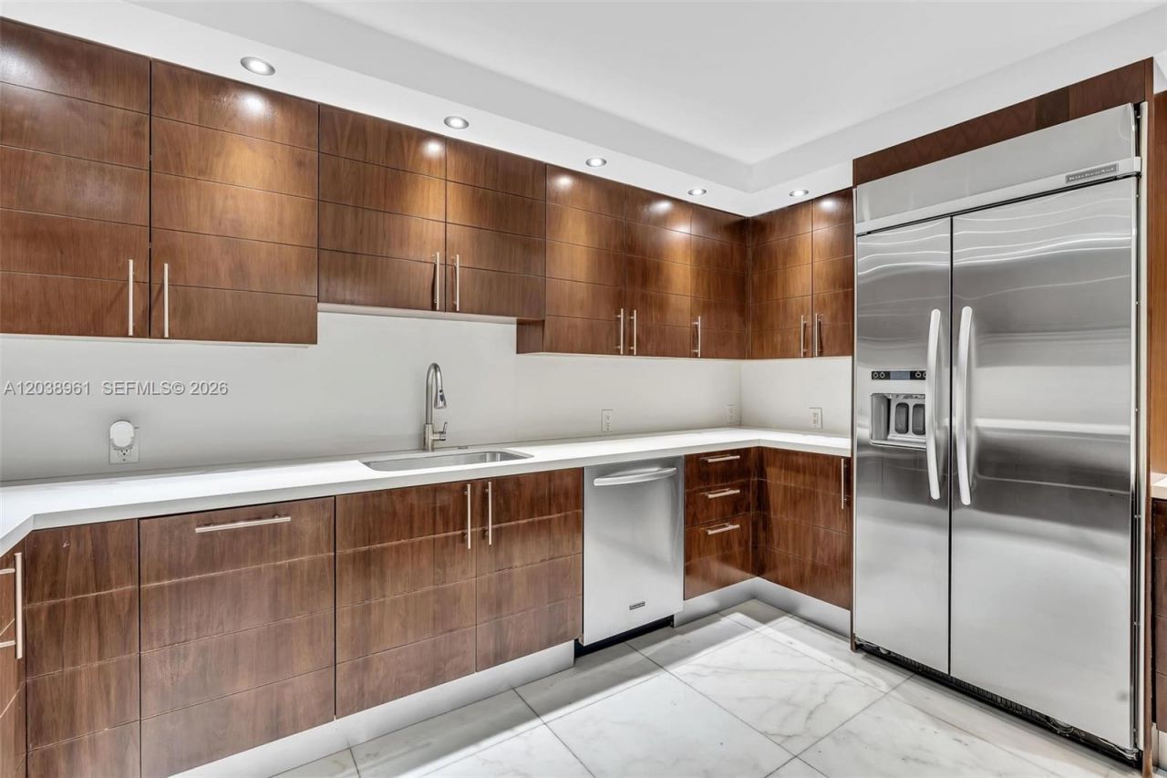 2 Grove Isle Dr, Unit B205, Miami, FL 33133 Photo