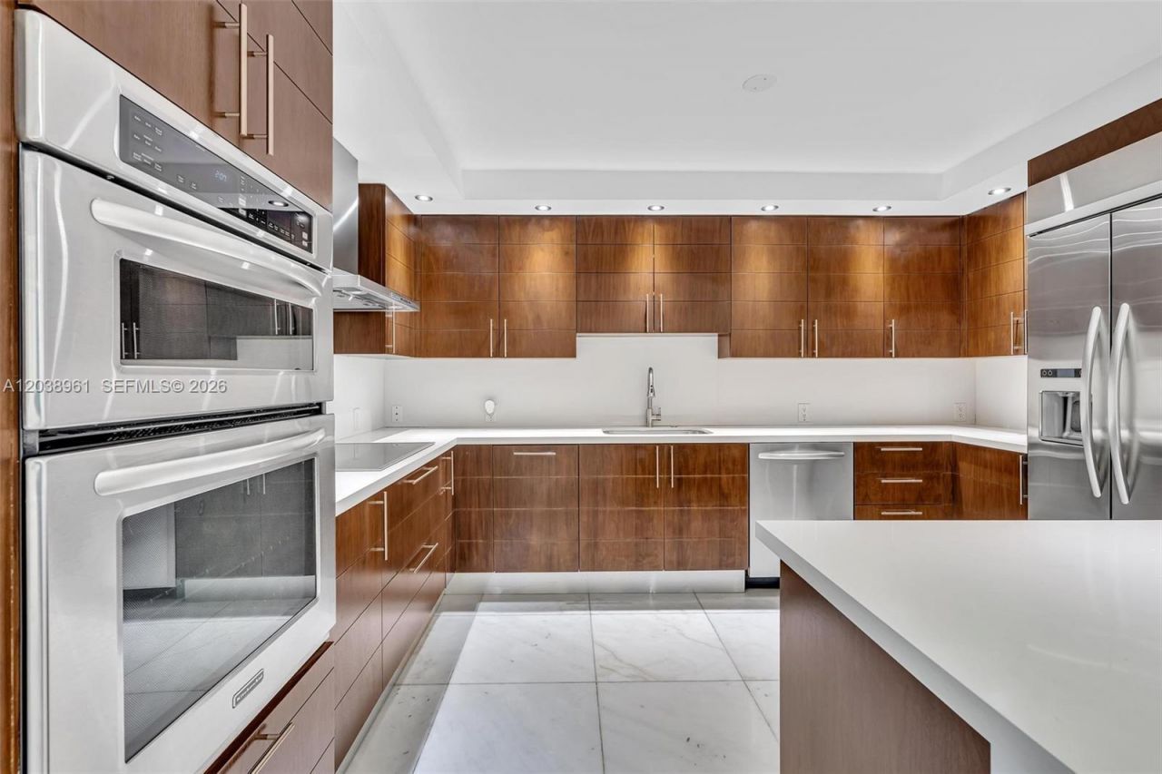 2 Grove Isle Dr, Unit B205, Miami, FL 33133 Photo