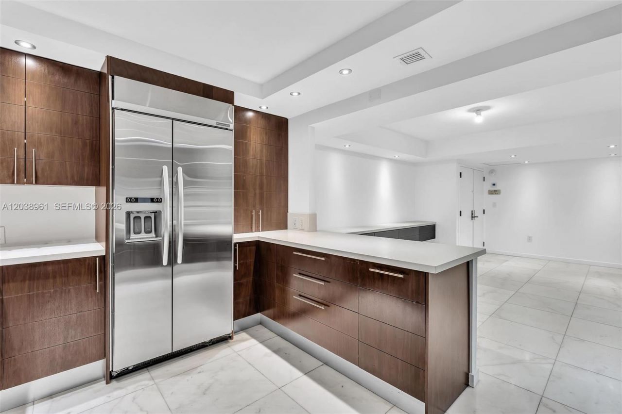 2 Grove Isle Dr, Unit B205, Miami, FL 33133 Photo