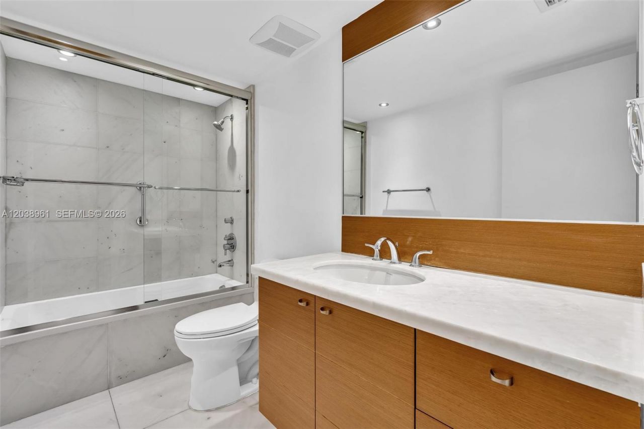 2 Grove Isle Dr, Unit B205, Miami, FL 33133 Photo