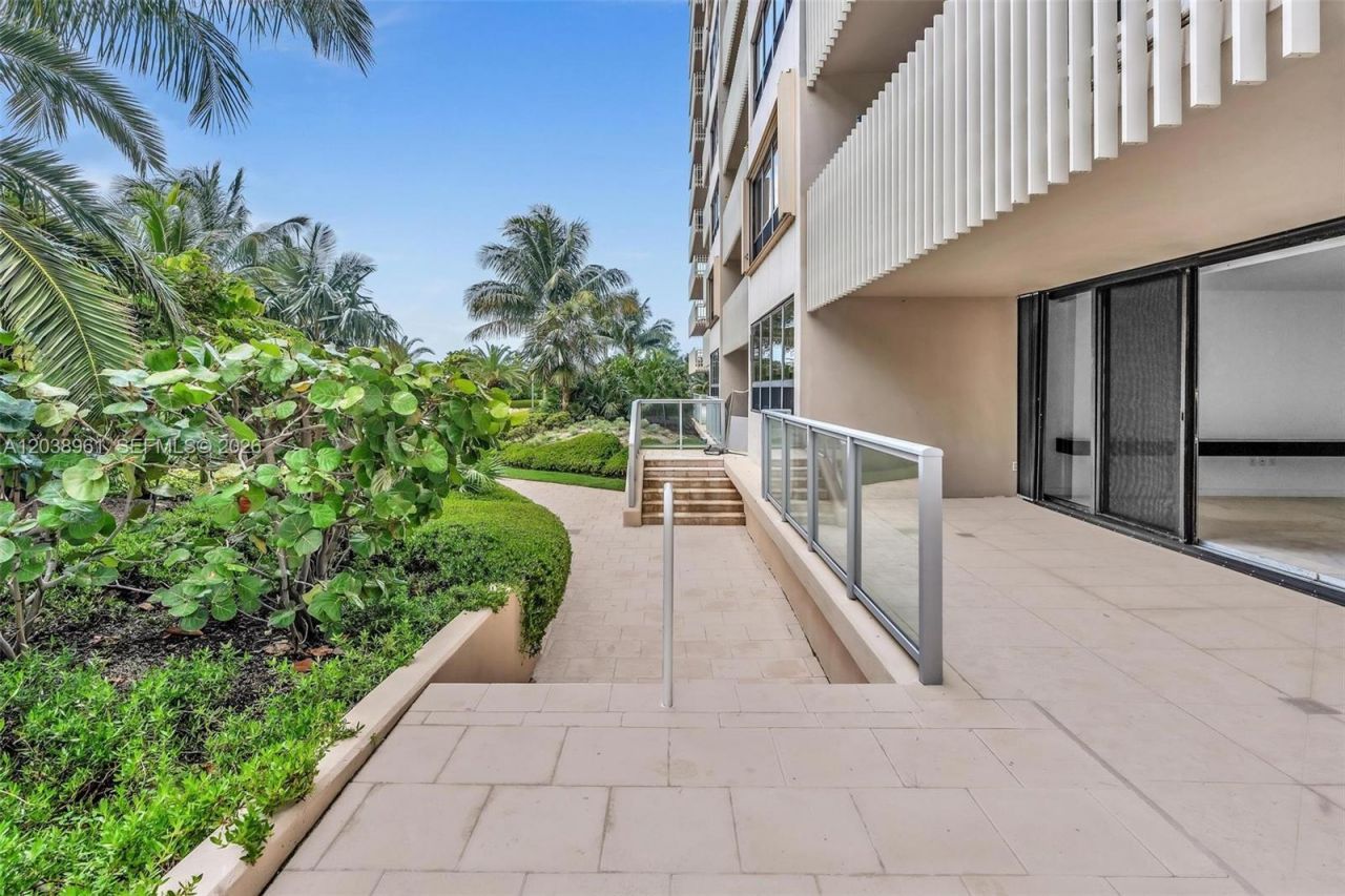 2 Grove Isle Dr, Unit B205, Miami, FL 33133 Photo