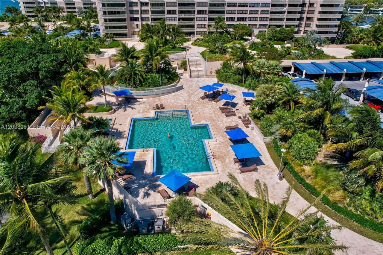 2 Grove Isle Dr, Unit B205, Miami, FL 33133 Photo