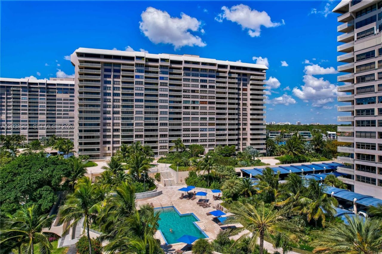 2 Grove Isle Dr, Unit B205, Miami, FL 33133 Photo