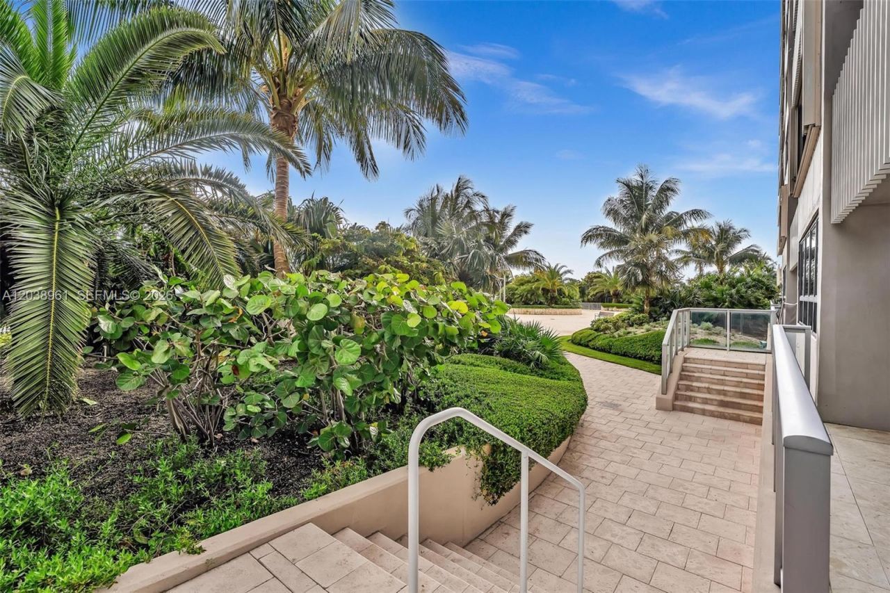 2 Grove Isle Dr, Unit B205, Miami, FL 33133 Photo