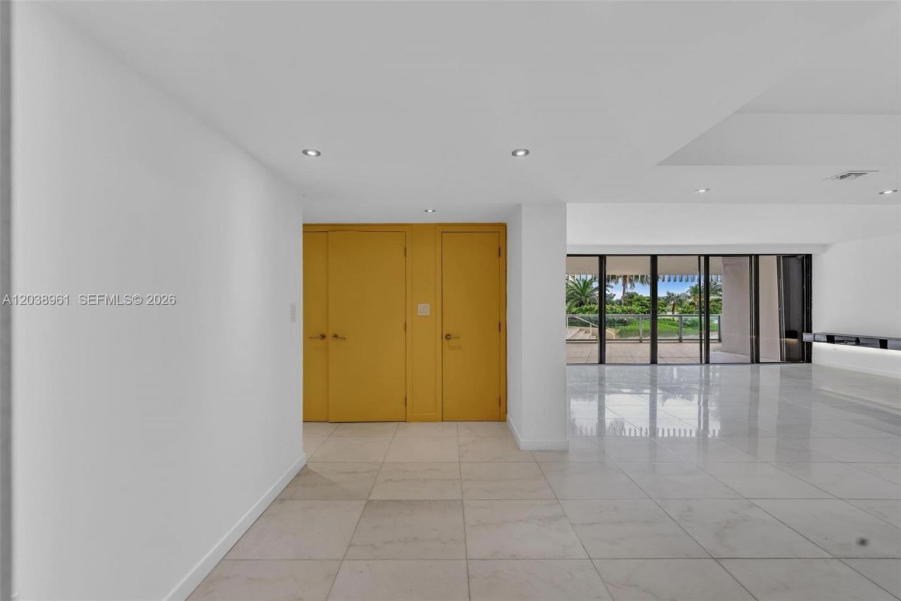 2 Grove Isle Dr, Unit B205, Miami, FL 33133 Photo