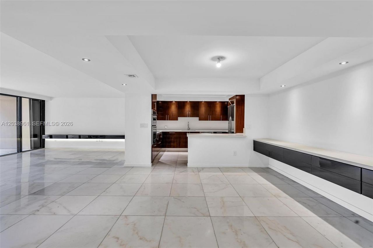 2 Grove Isle Dr, Unit B205, Miami, FL 33133 Photo
