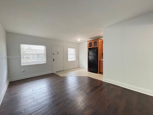 1860 Venice Park Dr , Unit 110, North Miami, FL 33181