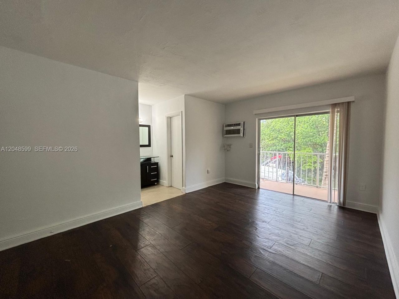 1860 Venice Park Dr , Unit 110, North Miami, FL 33181 Photo