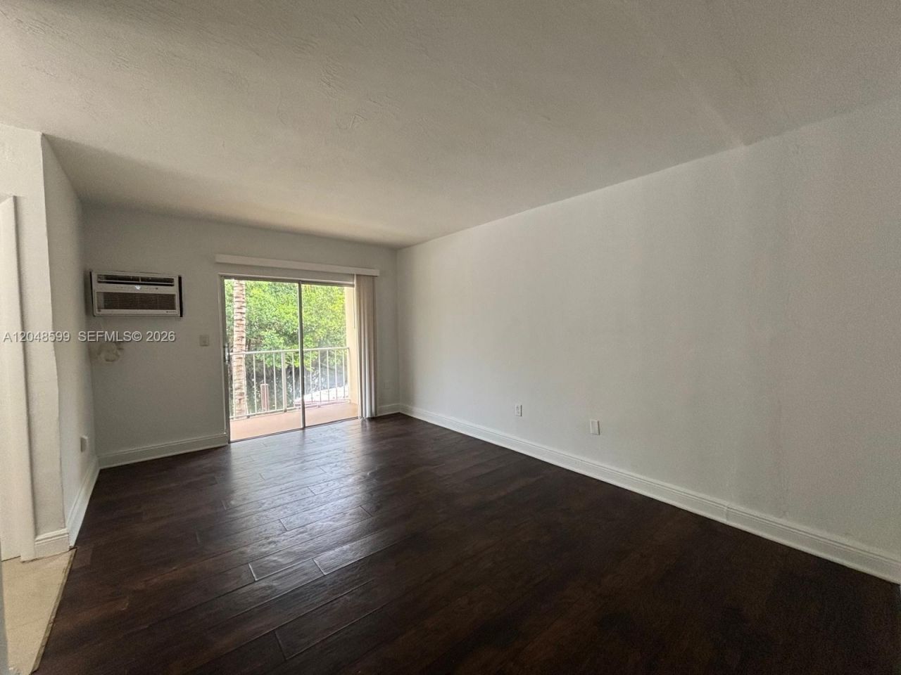 1860 Venice Park Dr , Unit 110, North Miami, FL 33181 Photo