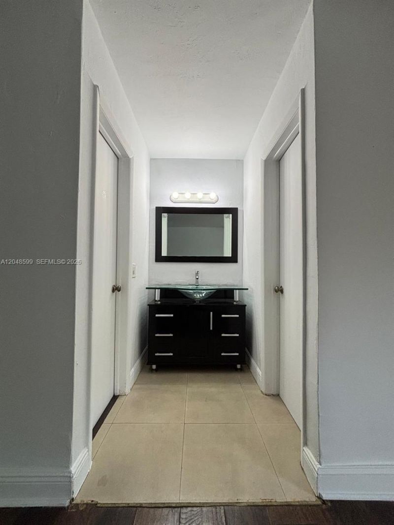 1860 Venice Park Dr , Unit 110, North Miami, FL 33181 Photo