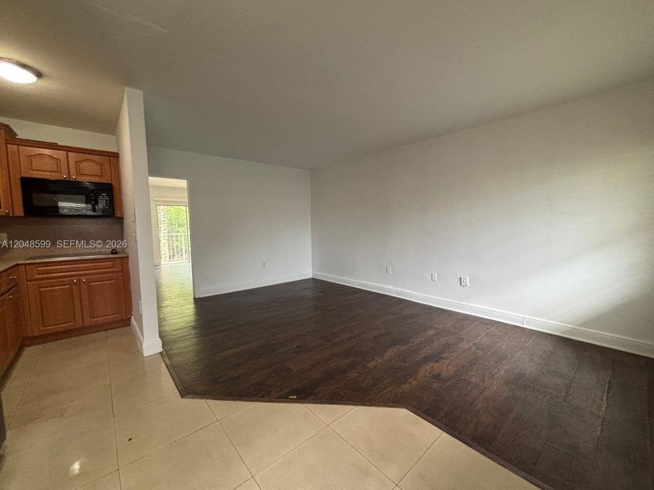 1860 Venice Park Dr , Unit 110, North Miami, FL 33181 Photo