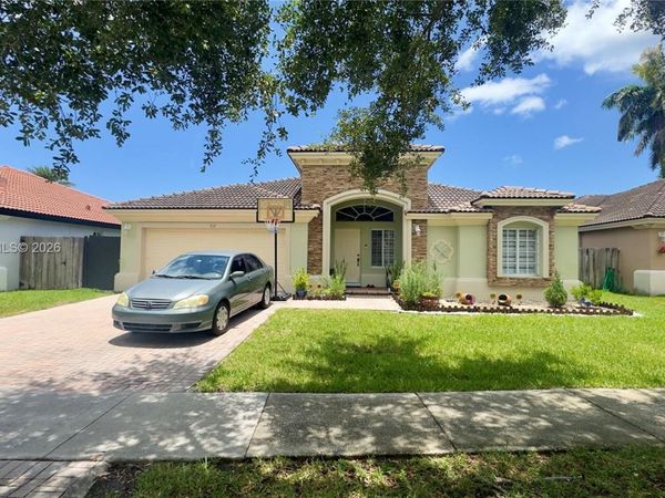937 NE 35th Ave , Homestead, FL 33033
