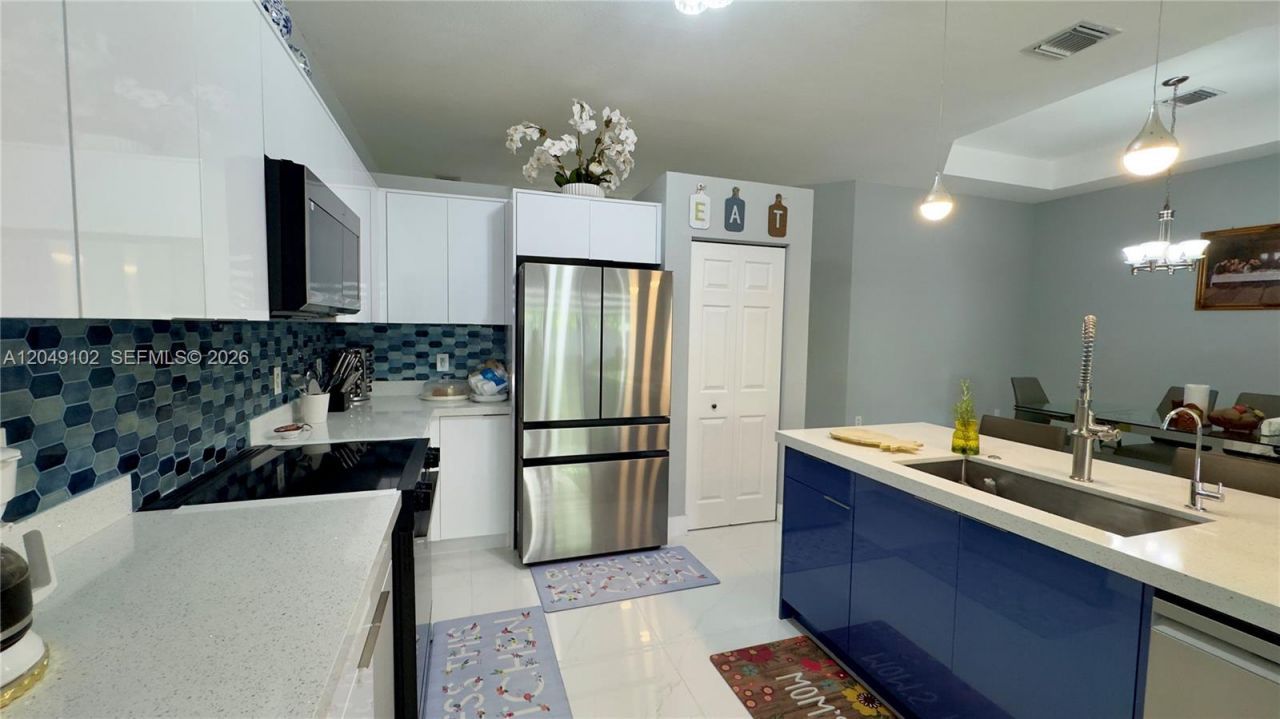 937 NE 35th Ave , Homestead, FL 33033 Photo