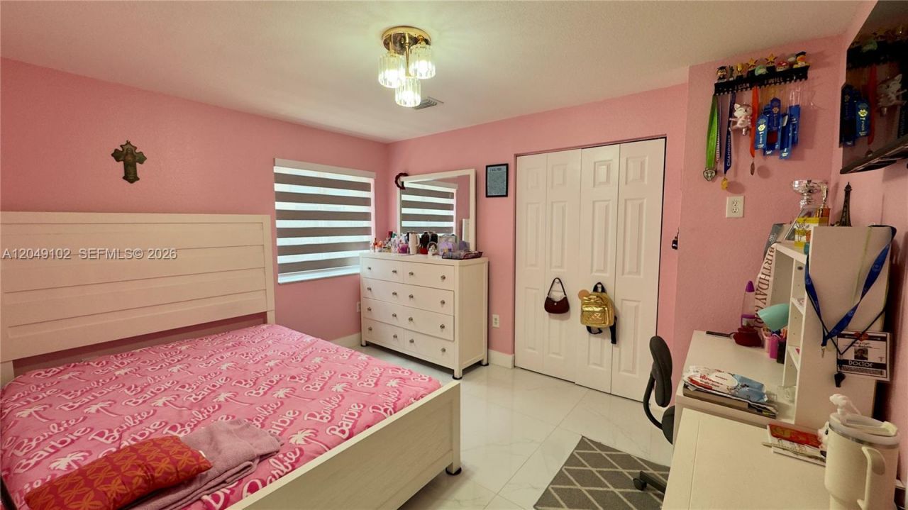 937 NE 35th Ave , Homestead, FL 33033 Photo