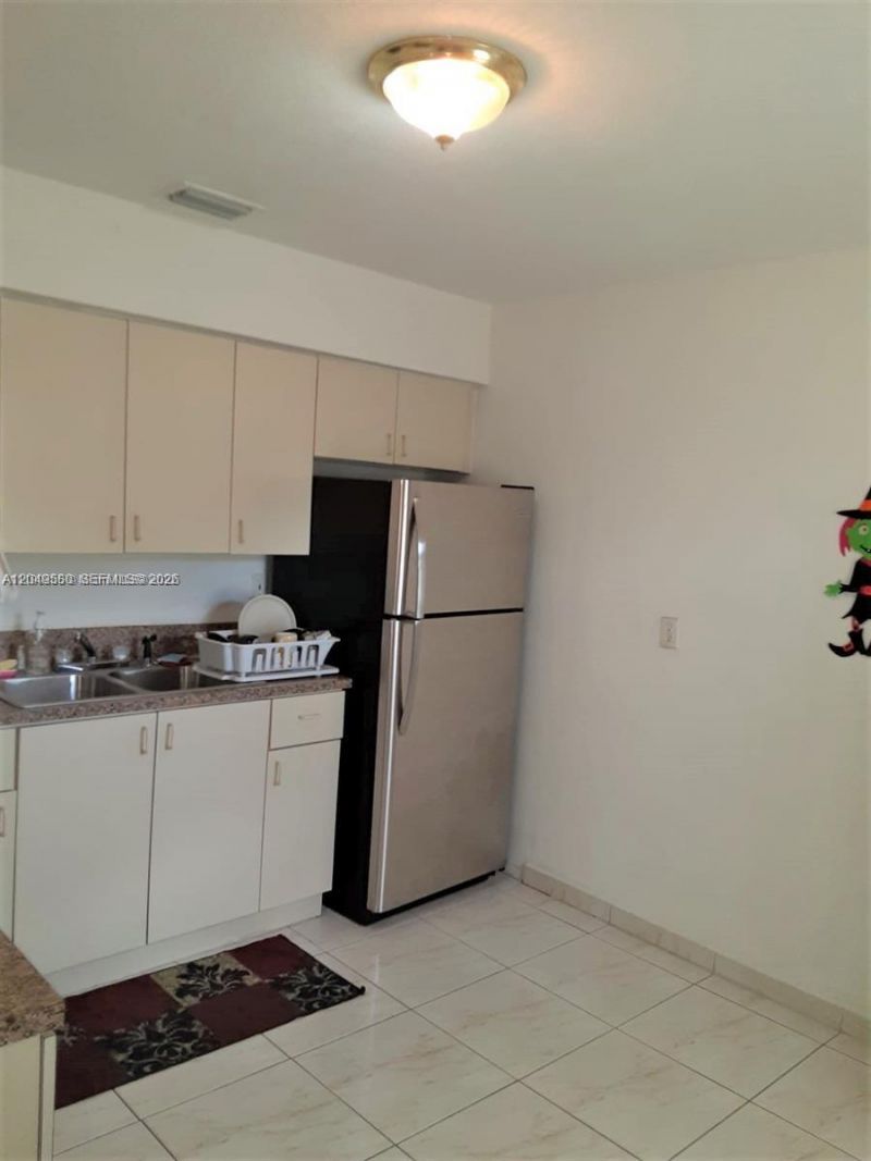 3062 NW 60th St , Miami, FL 33142 Photo