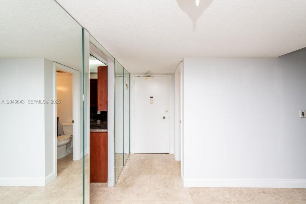 1985 S Ocean Dr , Unit 2Q, Hallandale Beach, FL 33009 Photo