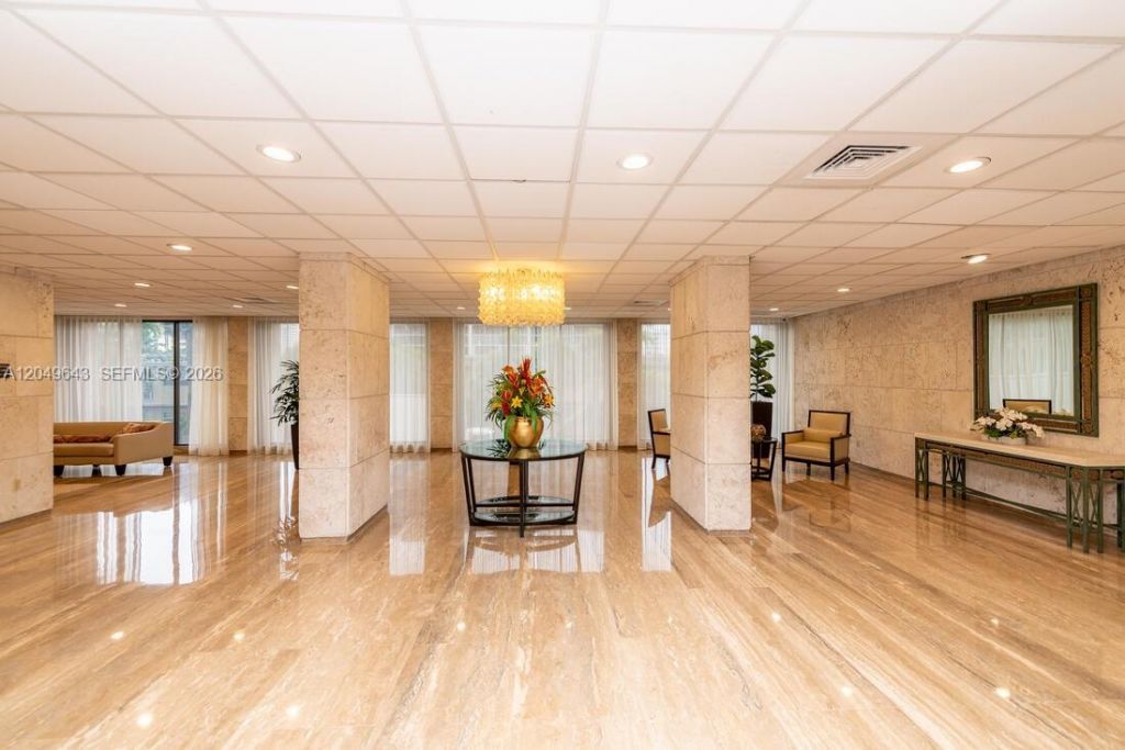 1985 S Ocean Dr , Unit 2Q, Hallandale Beach, FL 33009 Photo