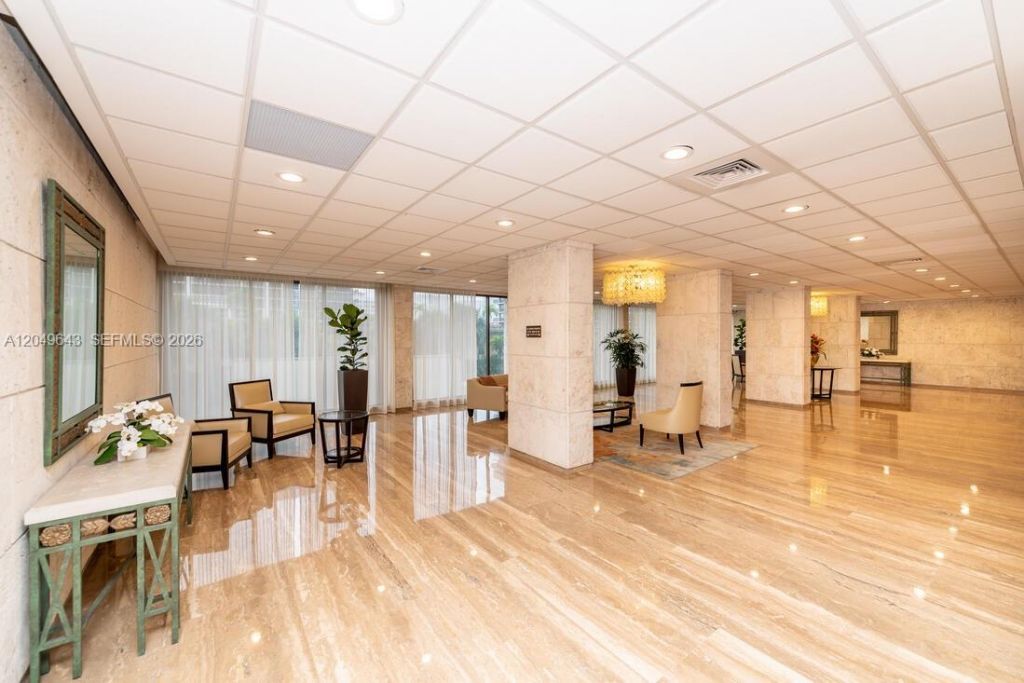 1985 S Ocean Dr , Unit 2Q, Hallandale Beach, FL 33009 Photo