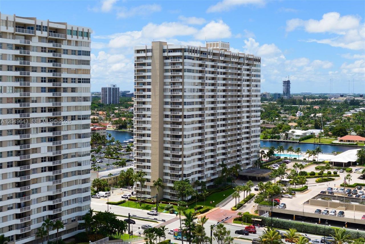 1985 S Ocean Dr , Unit 2Q, Hallandale Beach, FL 33009 Photo