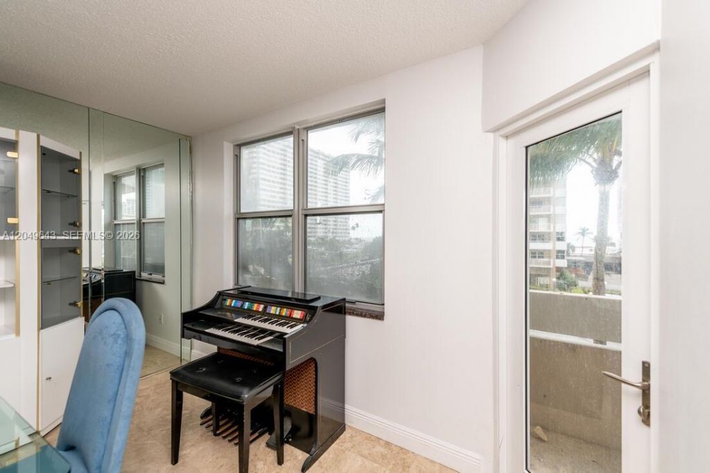 1985 S Ocean Dr , Unit 2Q, Hallandale Beach, FL 33009 Photo