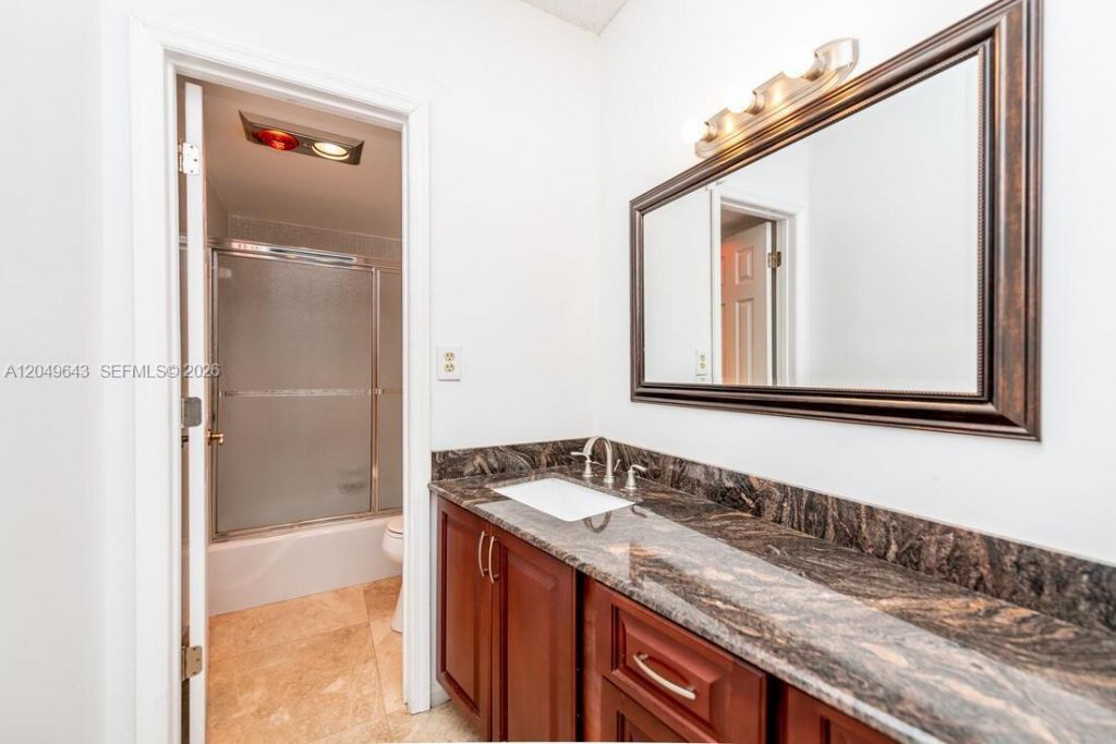 1985 S Ocean Dr , Unit 2Q, Hallandale Beach, FL 33009 Photo