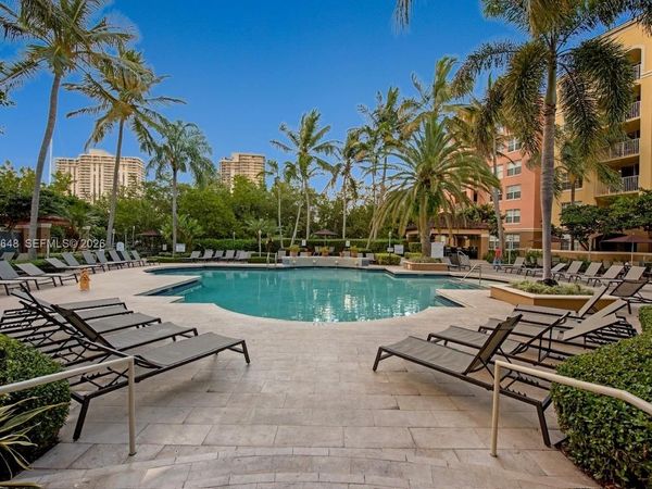 19601 E Country Club Dr , Unit 7405, Aventura, FL 33180
