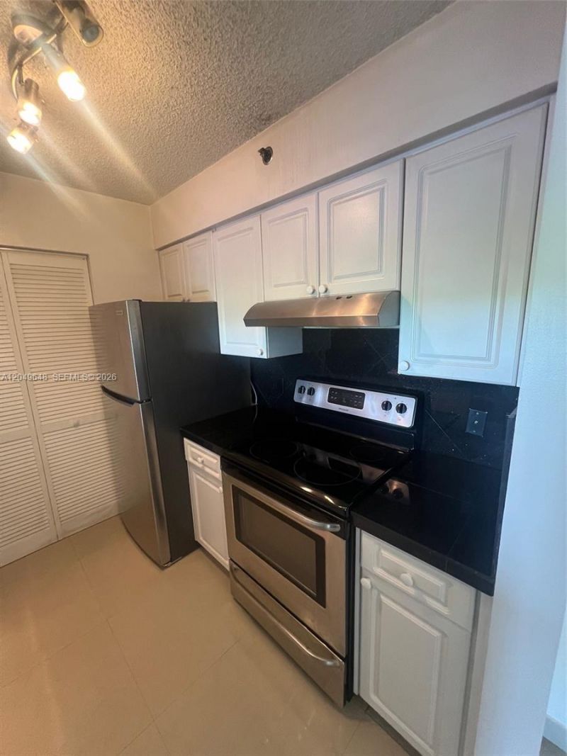 19601 E Country Club Dr, Unit 7405, Aventura, FL 33180 Photo