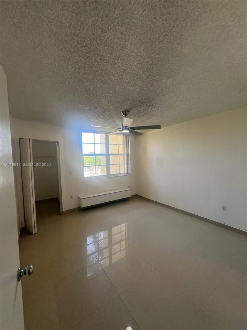 19601 E Country Club Dr, Unit 7405, Aventura, FL 33180 Photo