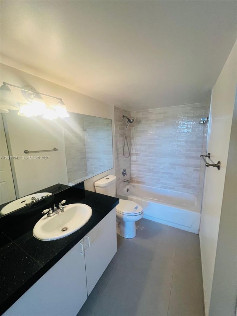 19601 E Country Club Dr, Unit 7405, Aventura, FL 33180 Photo