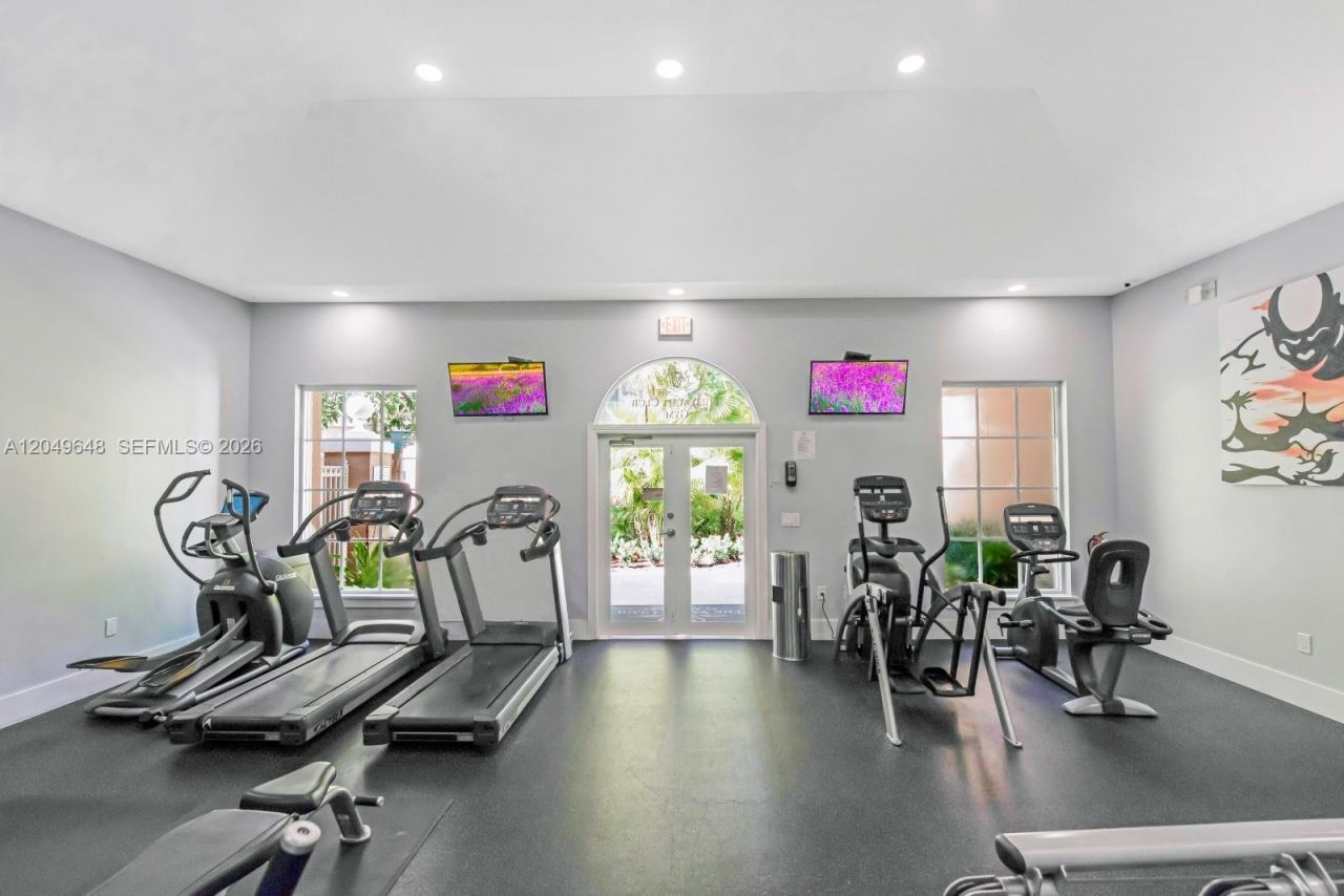 19601 E Country Club Dr, Unit 7405, Aventura, FL 33180 Photo