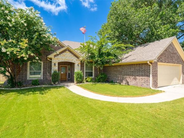 712 Spring Meadow Street, Stephenville, TX 76401