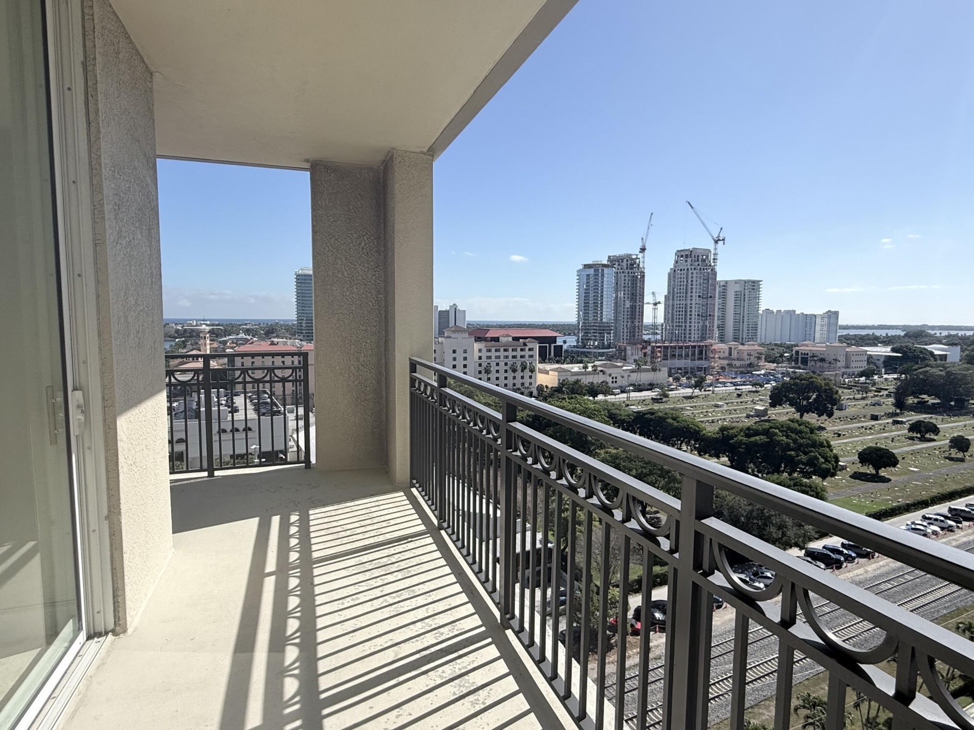 550 Okeechobee Boulevard, Unit 1201, West Palm Beach, FL 33401 Photo