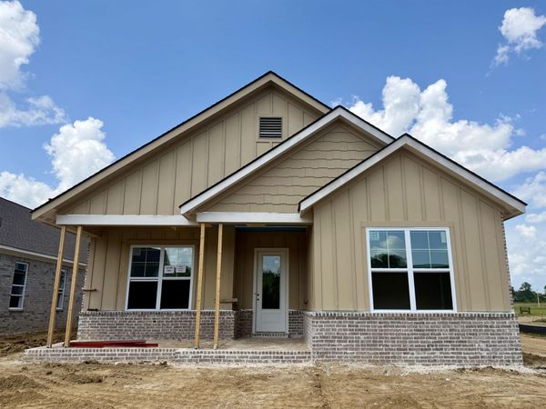 10260 LOUANNE DR, Collierville, TN 38017
