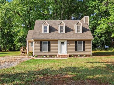 930 Meadowbrook Drive, Garner, NC 27529
