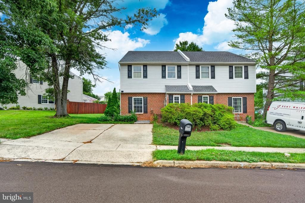 2025 FORT BEVON ROAD , HARLEYSVILLE, PA 19438