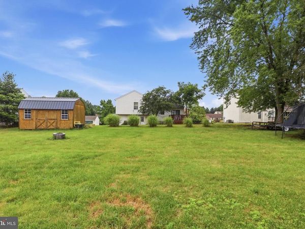 2708 SUNSET LANE, YORK, PA 17408
