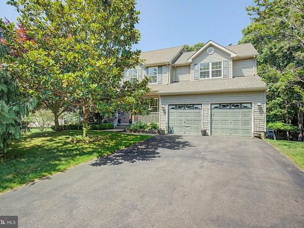 8 CAMBRIDGE COURT, LITTLE EGG HARBOR TWP, NJ 08087