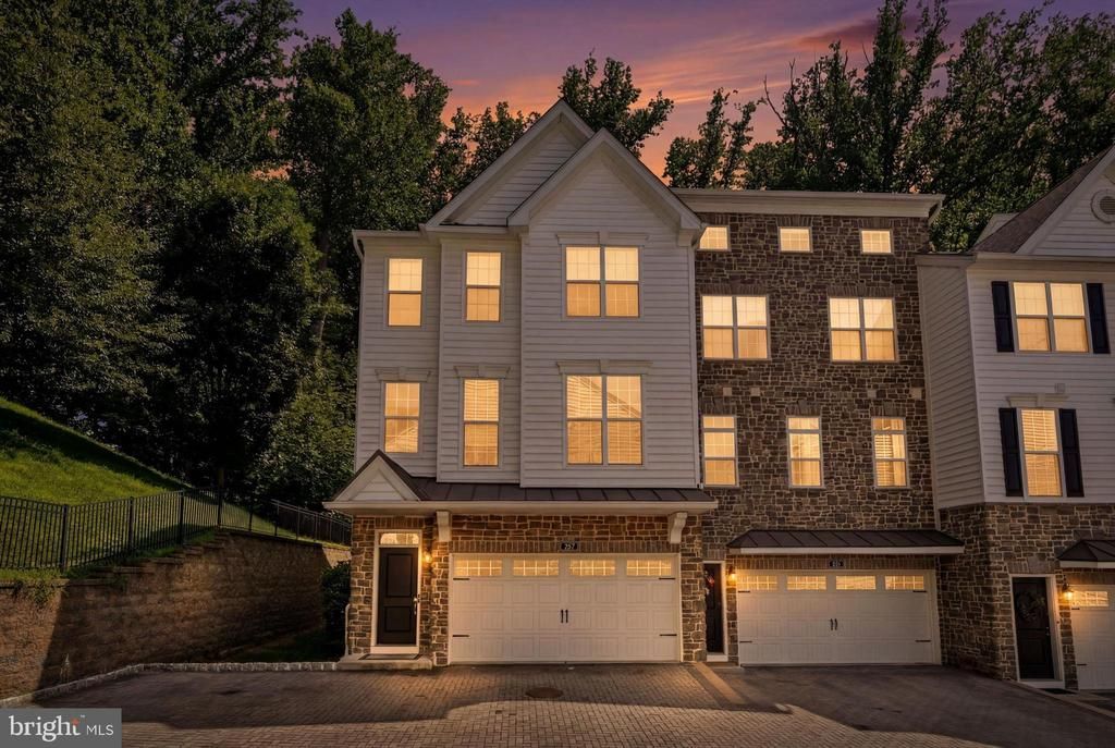 109 EASTWING ALLEY, MEDIA, PA 19063